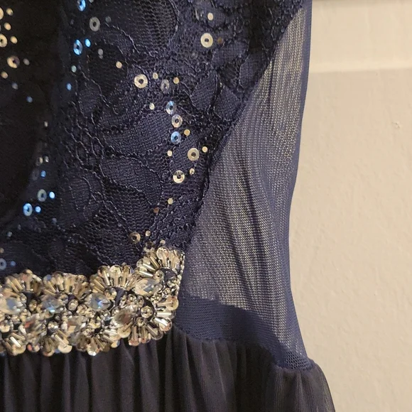 EUC BCX Special Occaision Dress - Picture 3 of 6